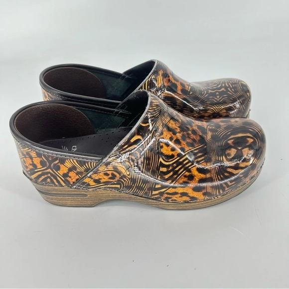 Dansko Professional Clog Patent cheetah Tiger animal print size 40 - Picture 1 of 7